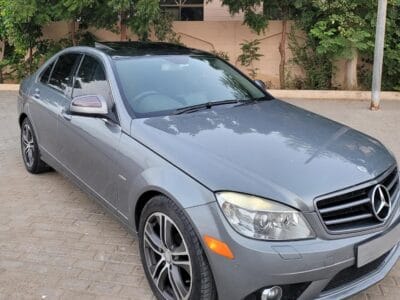 Mercedes Benz E-200