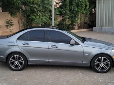 Mercedes Benz E-200