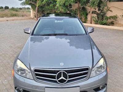 Mercedes Benz E-200