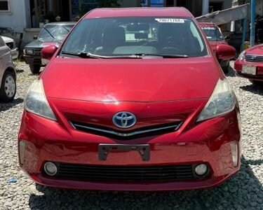 Toyota Prius V